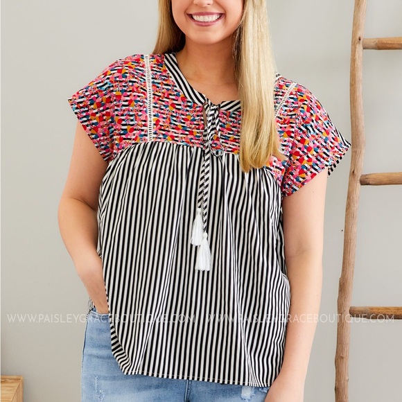 Savannah Jane Embroidered Striped Top Sz 1X - Picture 1 of 6